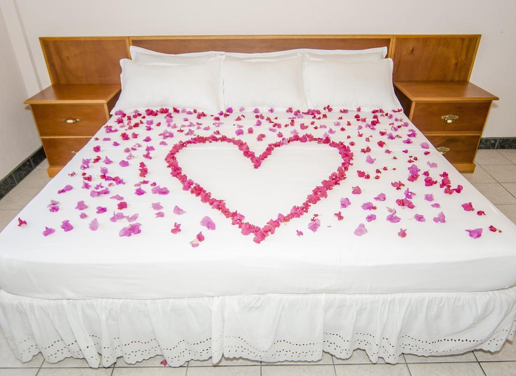 Caribbean Inn And Suites St. John's Phòng bức ảnh